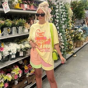 Oversized Graphic Tee